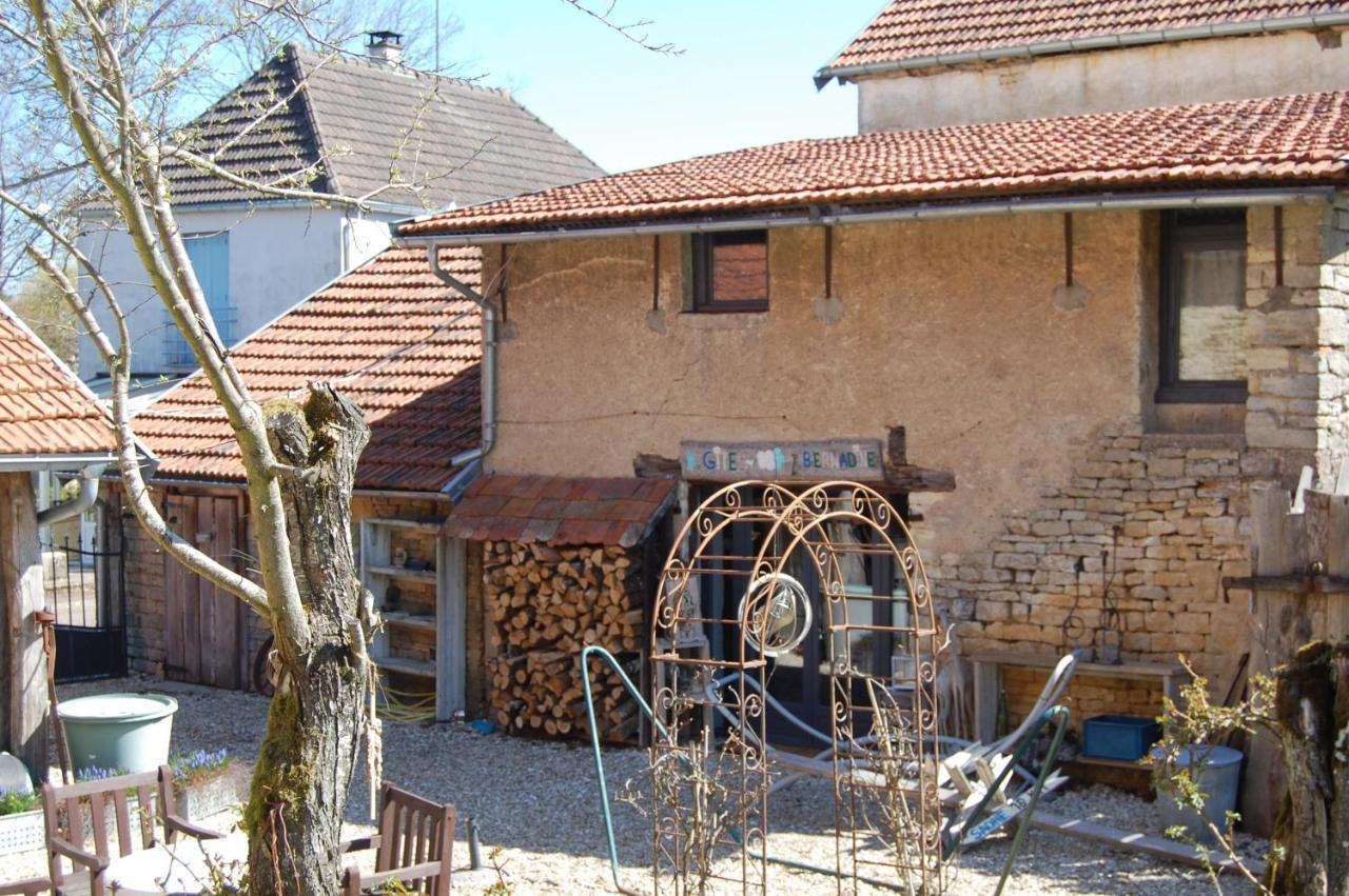 Chambre D'Hotes Juste-Confortable Fleurey-les-Lavoncourt Екстериор снимка