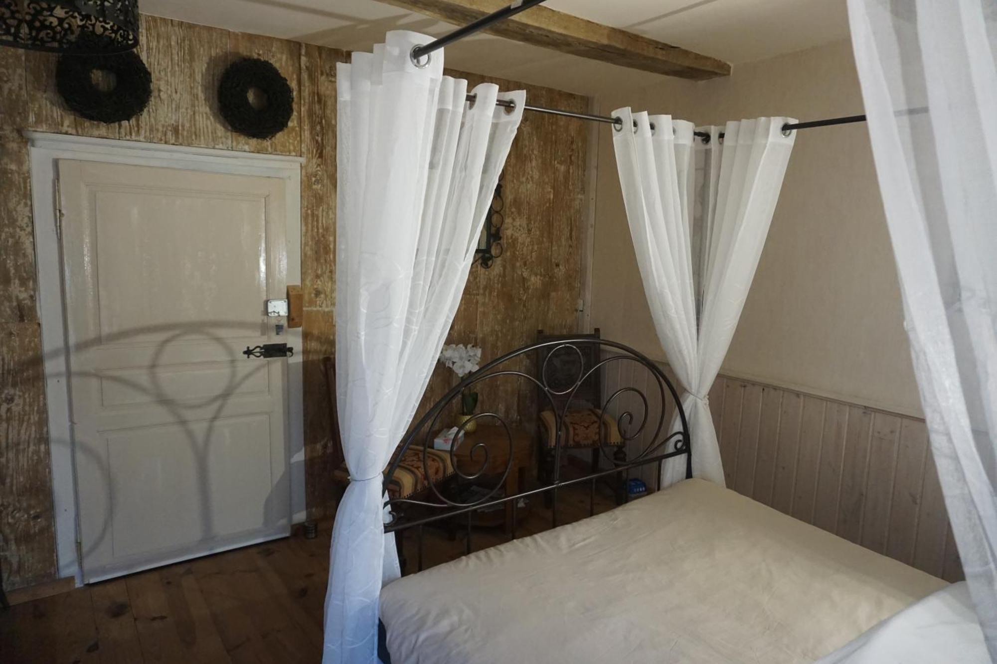 Chambre D'Hotes Juste-Confortable Fleurey-les-Lavoncourt Екстериор снимка