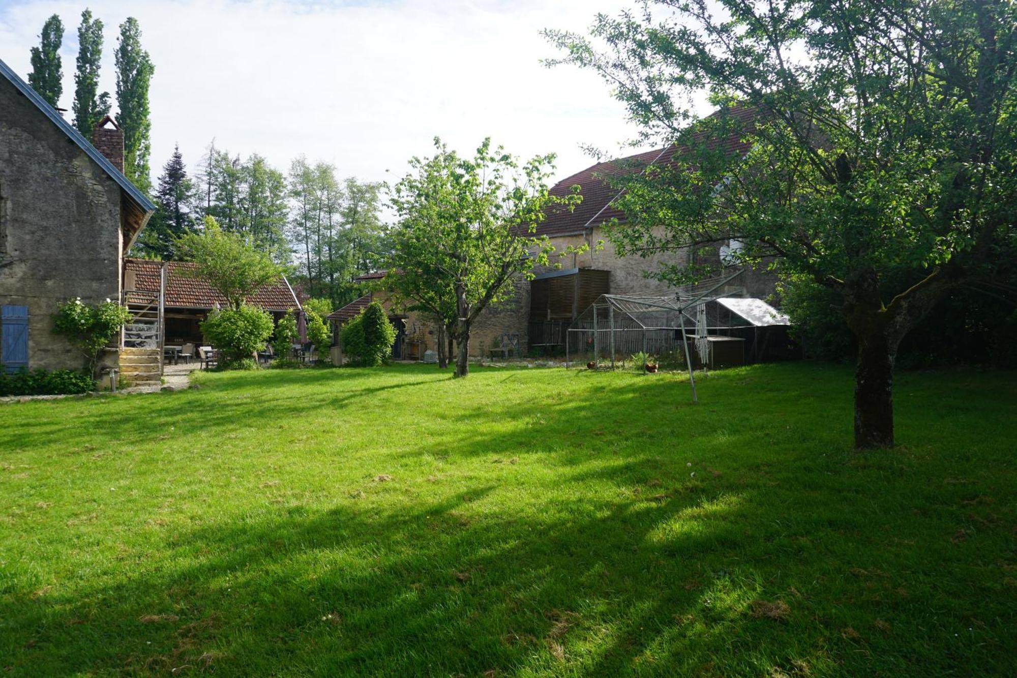 Chambre D'Hotes Juste-Confortable Fleurey-les-Lavoncourt Екстериор снимка
